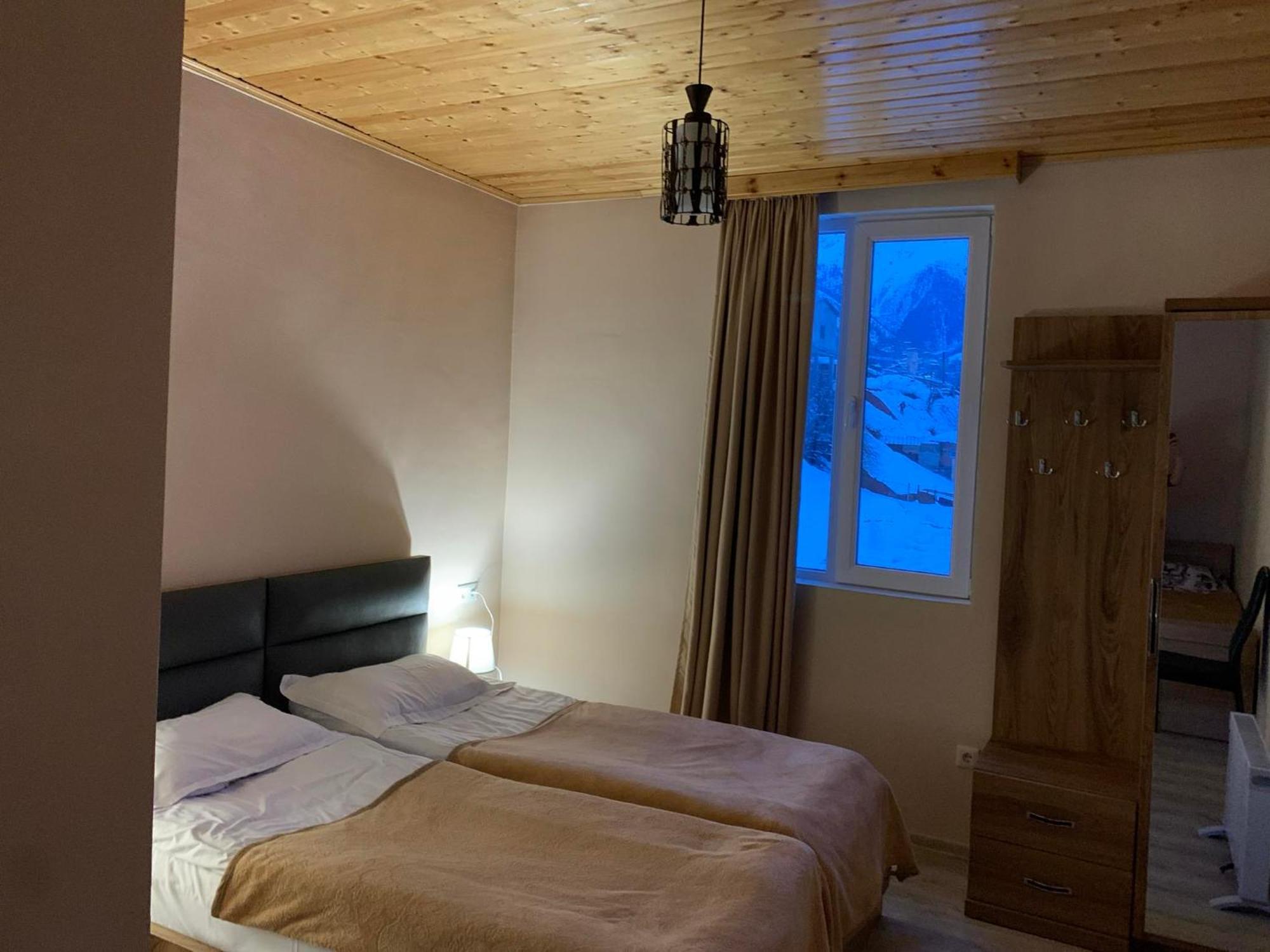 Tetne Qor Guesthouse Mestia Dış mekan fotoğraf